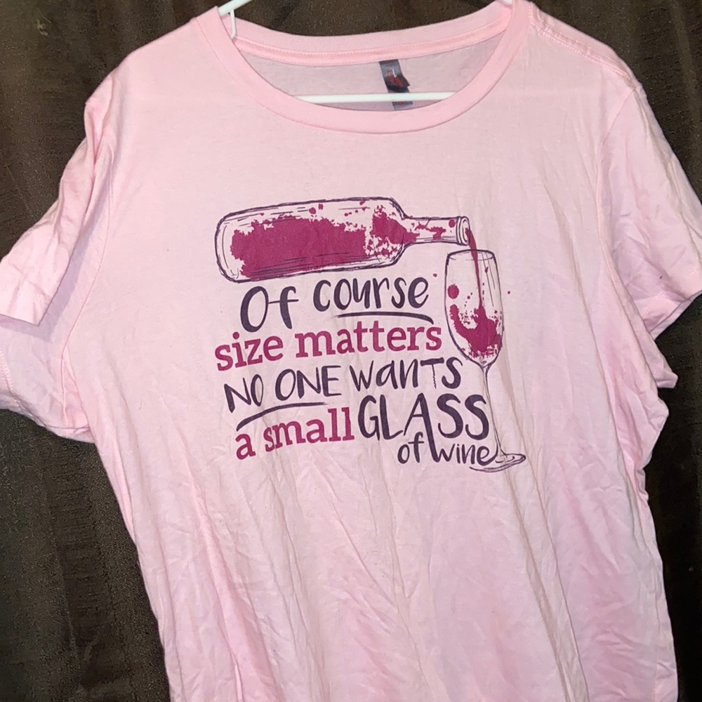 xxl women’s graphic wine tee